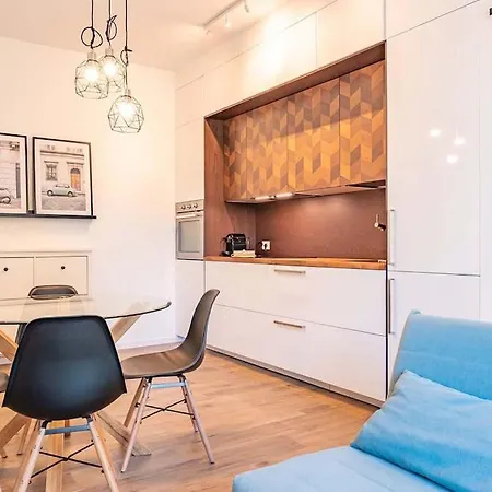 Guest Planet - Stylish Flat Bisceglie M1 شقة ميلان