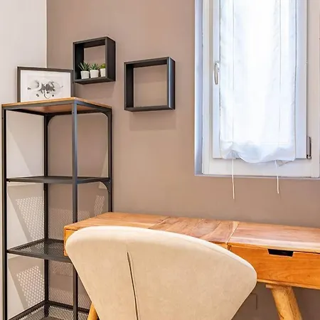 Guest Planet - Stylish Flat Bisceglie M1 شقة *