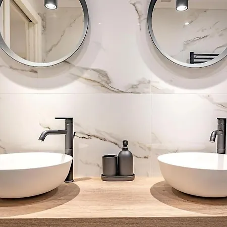 Guest Planet - Stylish Flat Bisceglie M1 شقة *