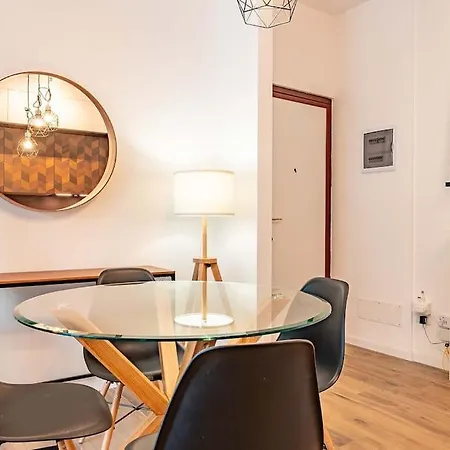 شقة Guest Planet - Stylish Flat Bisceglie M1 ميلان