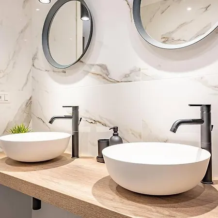 Guest Planet - Stylish Flat Bisceglie M1 * ميلان