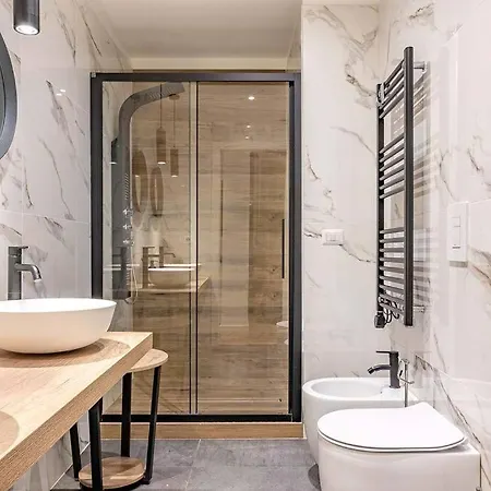 Guest Planet - Stylish Flat Bisceglie M1 *